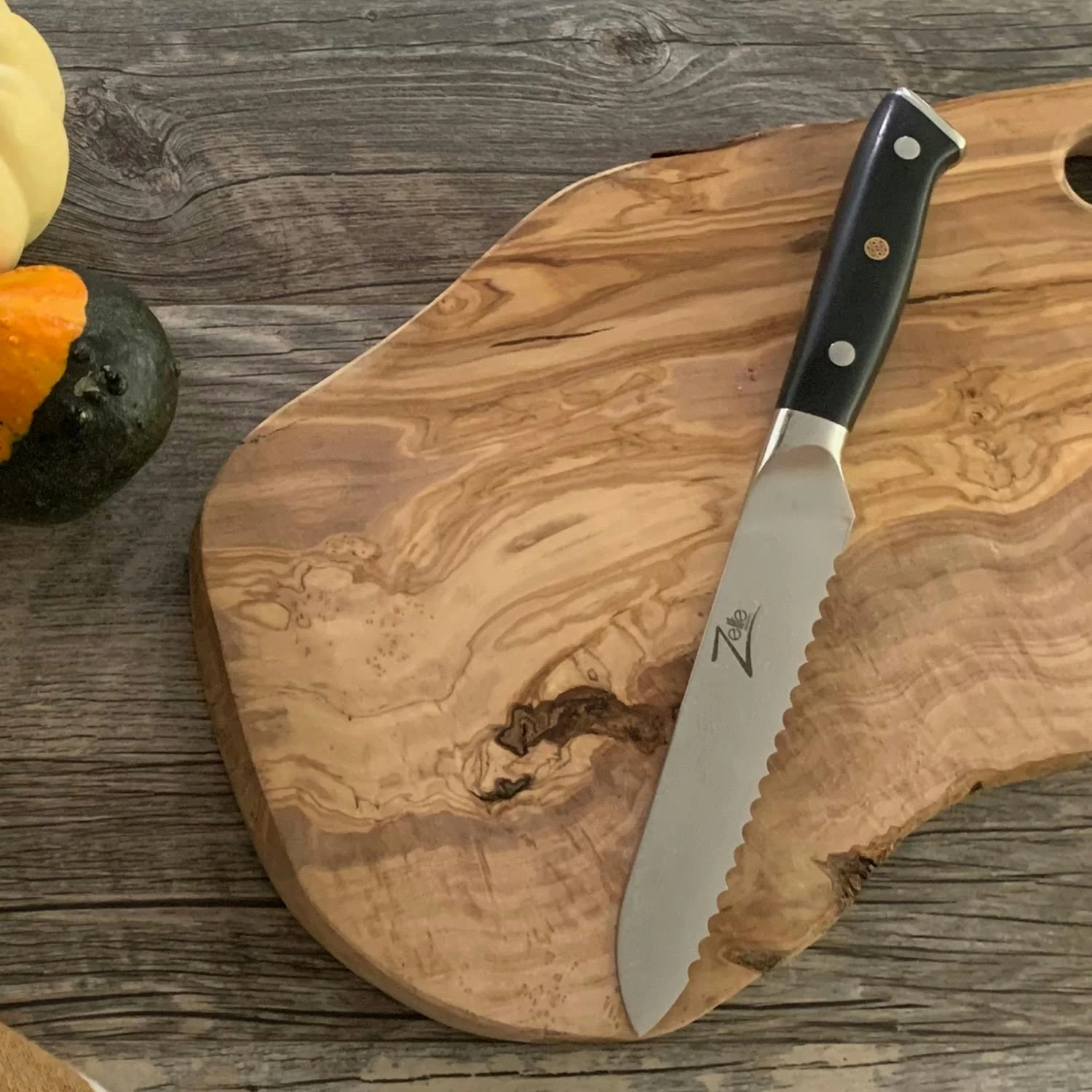 Alpha-Royal Japanese Serie 5,5` Allzweckmesser Wellenschliff Damaszener-Stahl Schwarz 7 Alpha-Royal Japanese Serie 5,5` Allzweckmesser Wellenschliff Damaszener-Stahl Schwarz – Bild 7